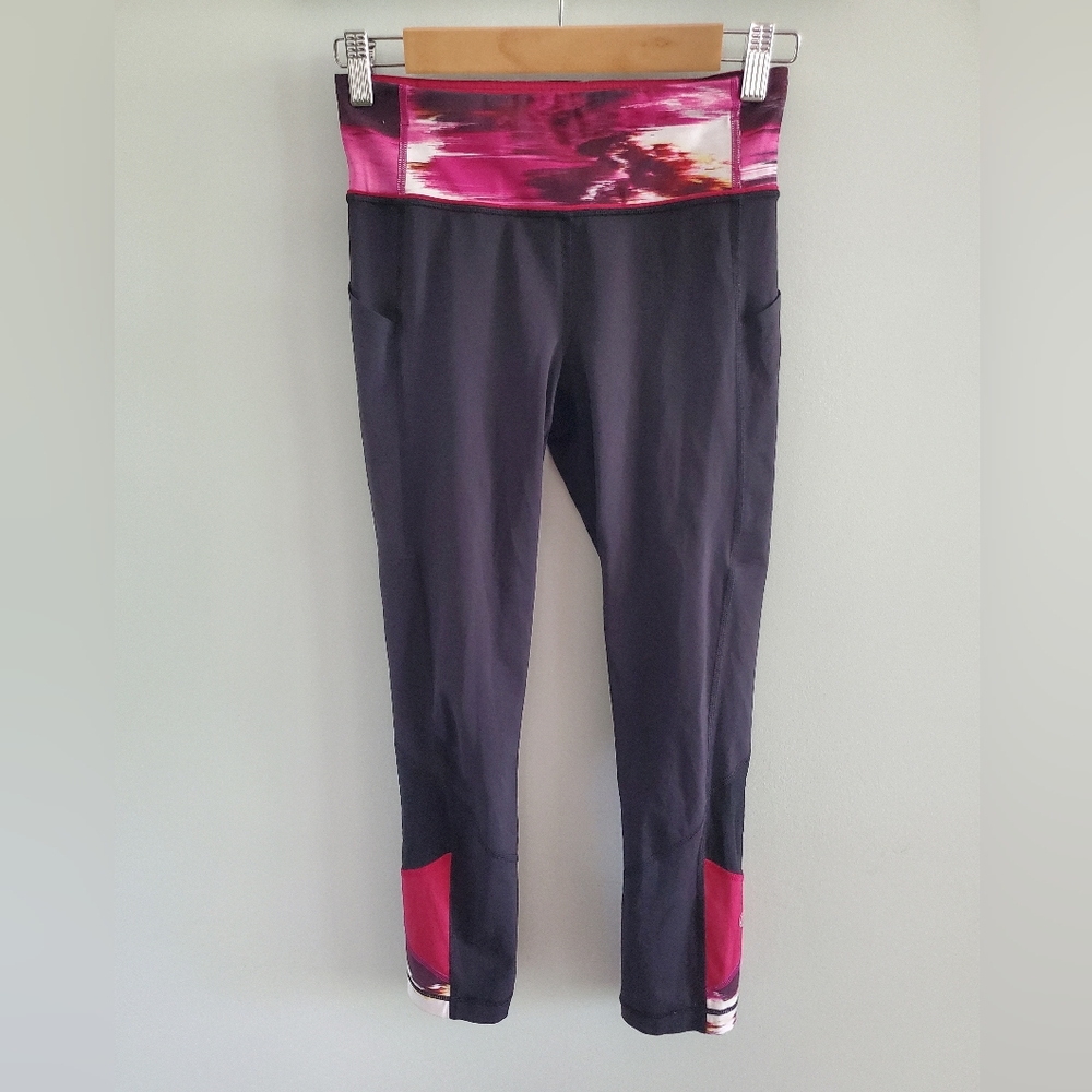 Lululemon 🍋 Pace Rival Crop Pigment Wind Berry Rumble Black Zip Pocket Sz 4